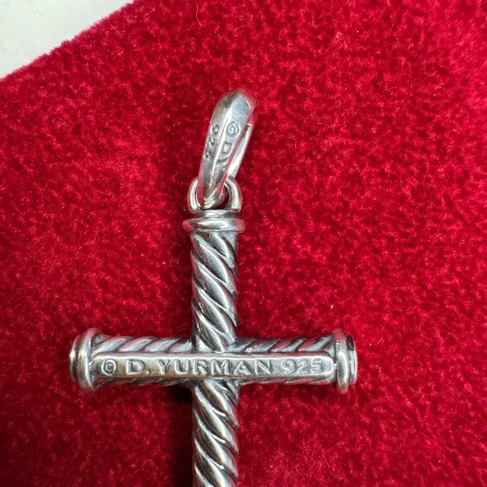 David Yurman .925 Sterling Silver Cable Rope Cross Pendant Amulet Men's